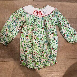 BB BABY GIRLS MISTLETOE GREEN CHRISTMAS HOLLY BERRY ROMPER SMOCKED EMMIE NEW 3T